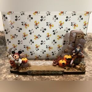 Mickey 2007 Not So Scary Halloween Pirates Picture Frame Brand New in Box